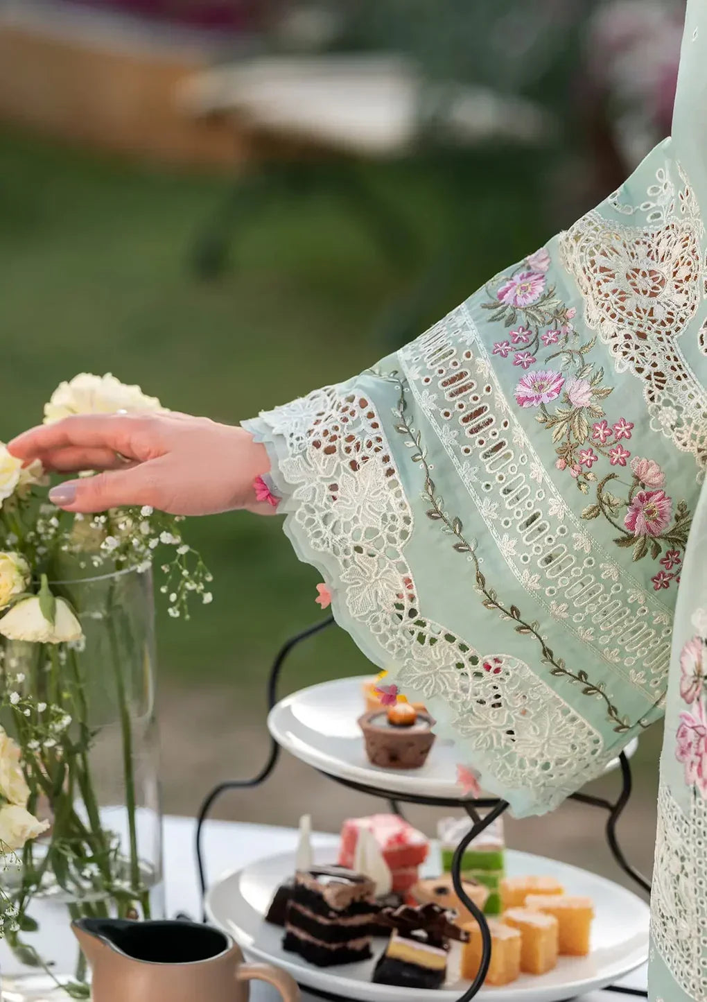 Zoya – Elaf Luxury Lawn 2025 Vol-2 (Unstitched 3 Piece) - Silko Store
