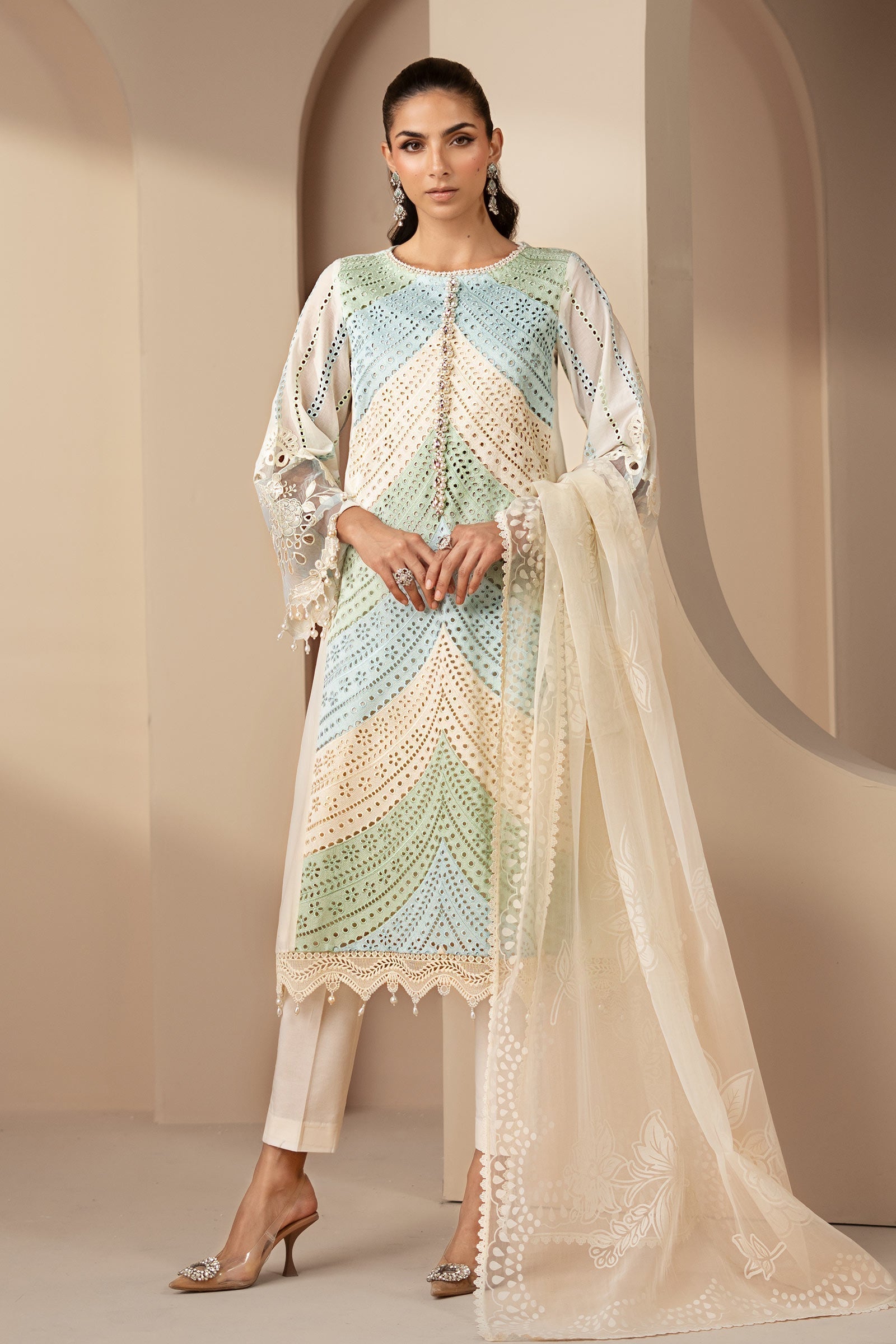 3 Piece Embroidered Lawn Suit - My Store