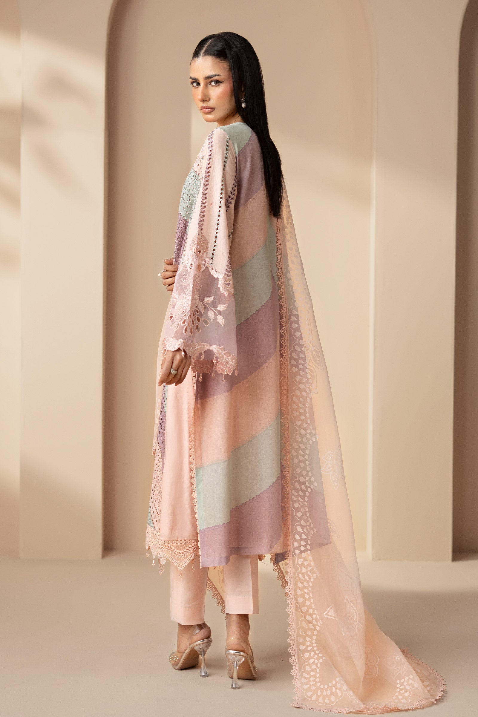 3 Piece Embroidered Lawn Suit - My Store