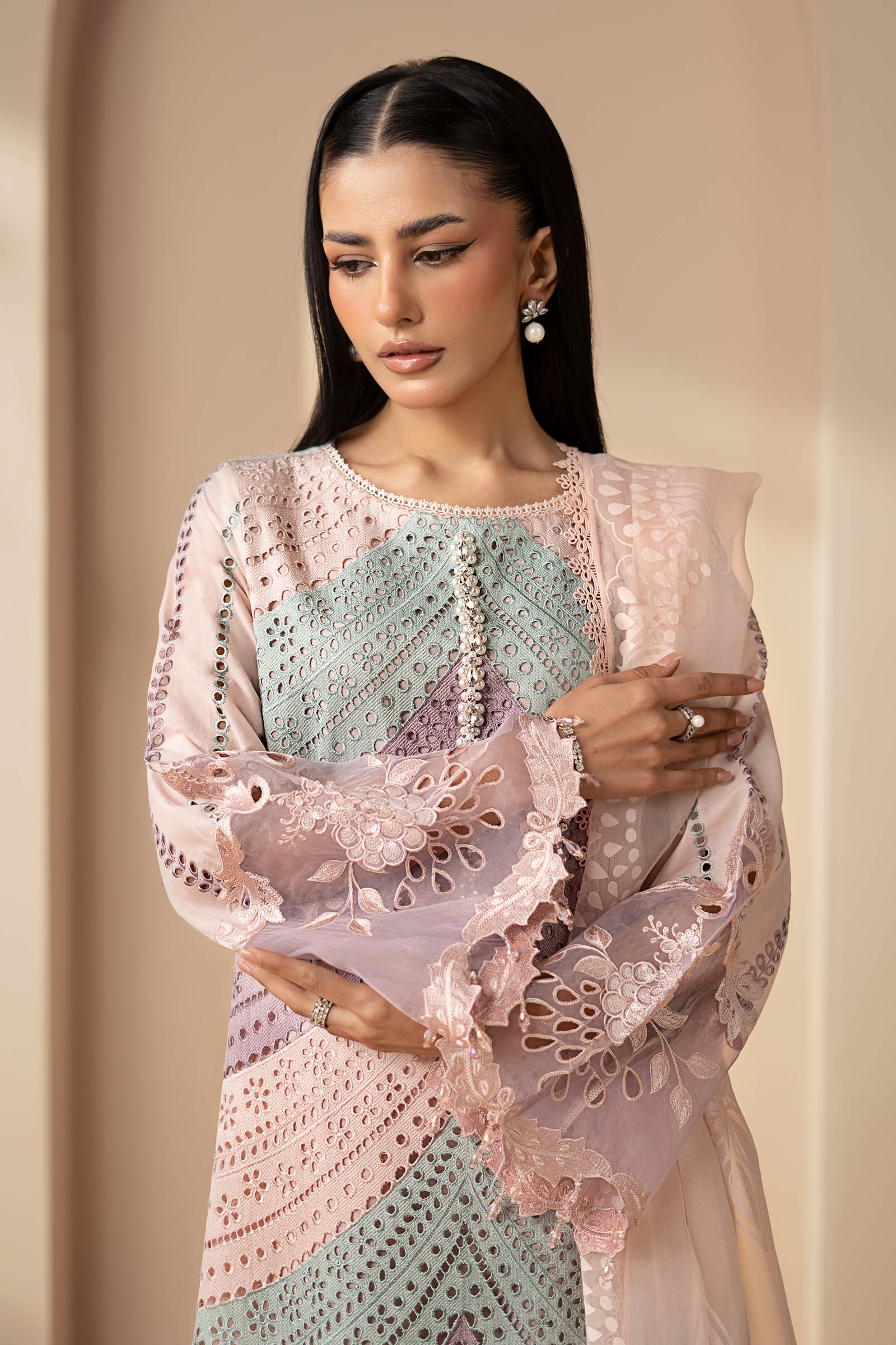 3 Piece Embroidered Lawn Suit - My Store