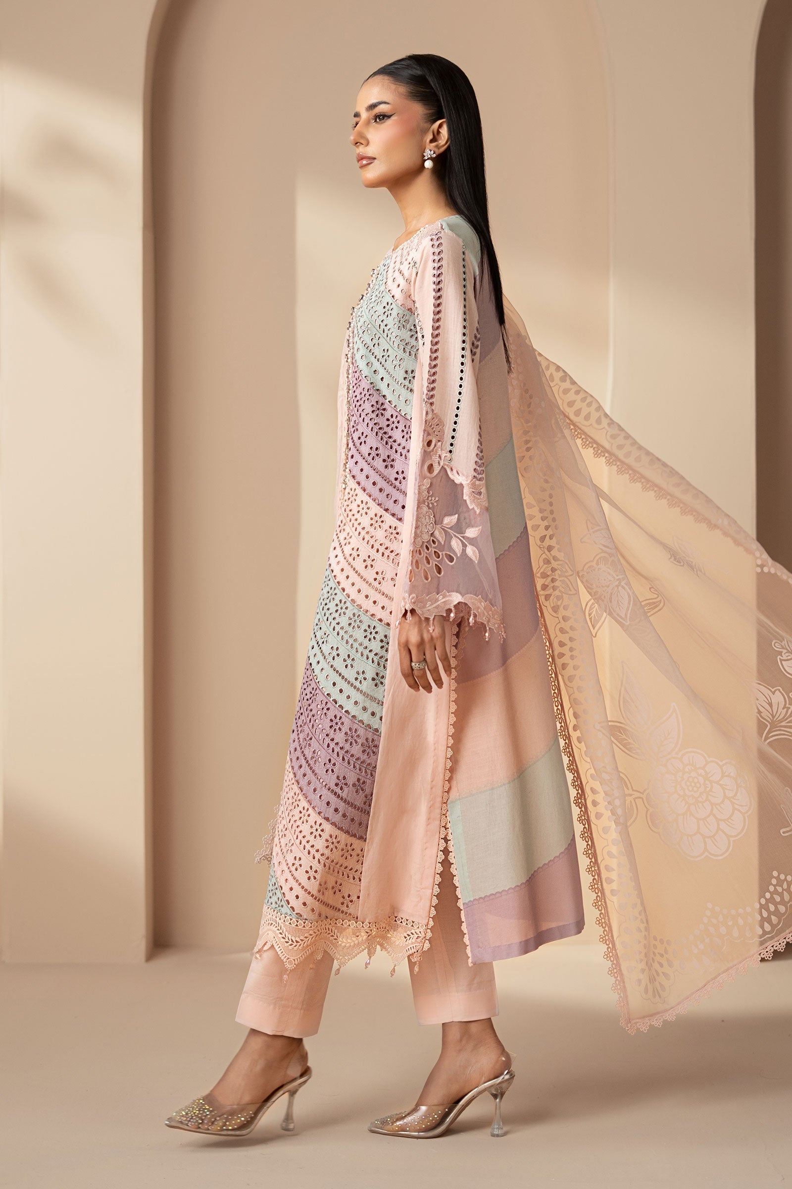 3 Piece Embroidered Lawn Suit - My Store