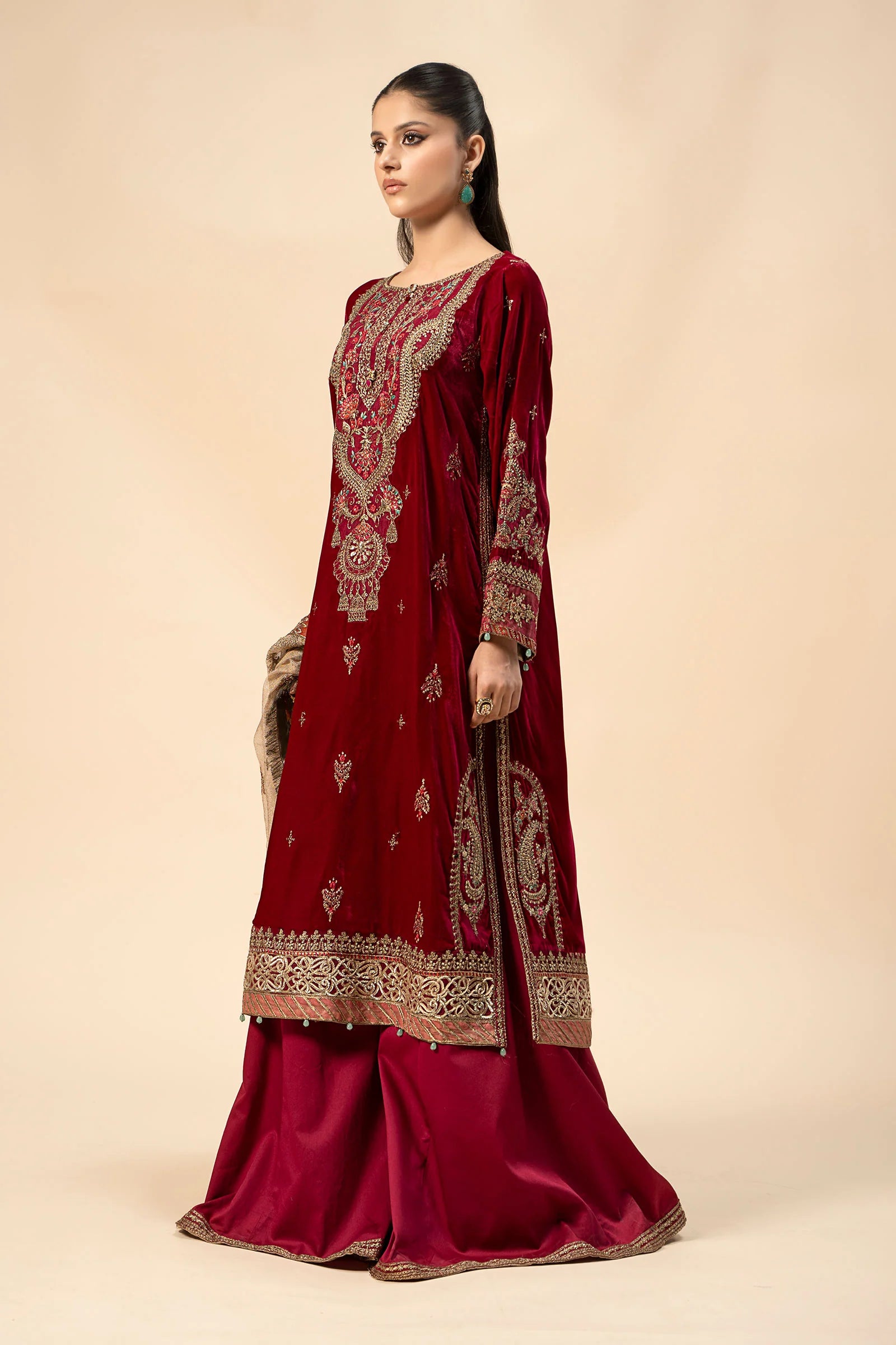 3 Piece Embroidered Velvet Suit | SF-W24-29 - Silko Store