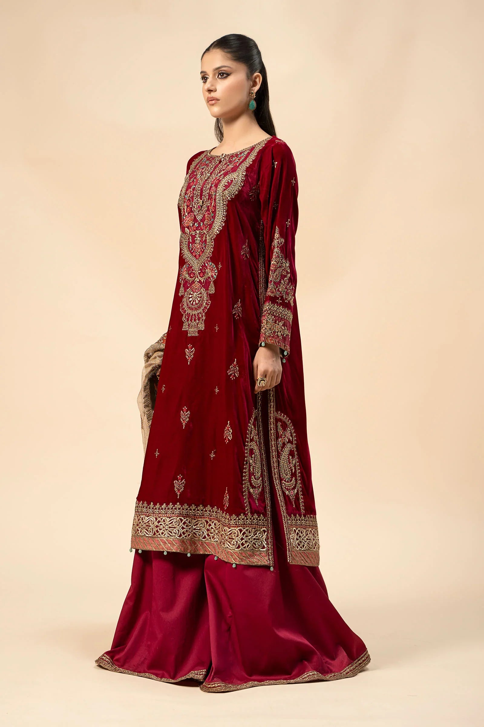 3 Piece Embroidered Velvet Suit | SF-W24-29 - Silko Store